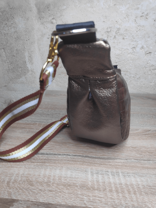 Banane large en simili 