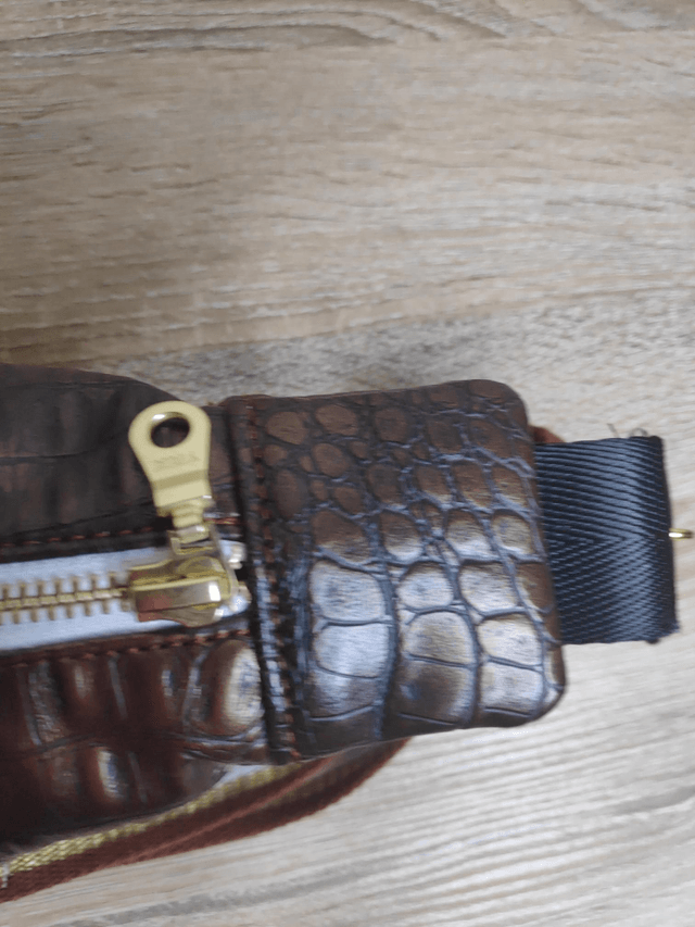 Banane large en simili 